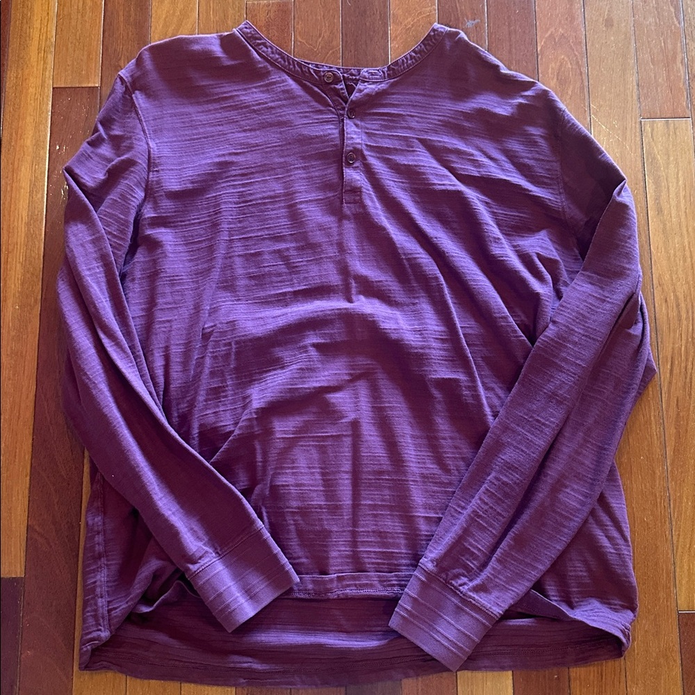 Lucky Brand Men’s  Plum Henley Top